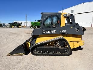 Main image John Deere 323E 1