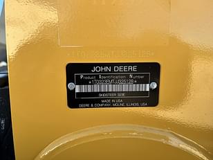 Main image John Deere 323E 28