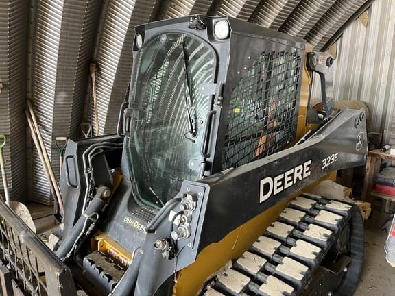 Image of John Deere 323E equipment image 1