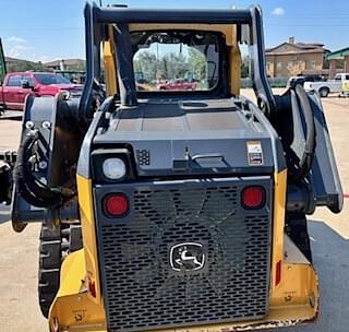 Image of John Deere 323E equipment image 4