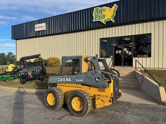 Image of John Deere 324E equipment image 1