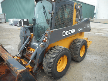 Main image John Deere 324G