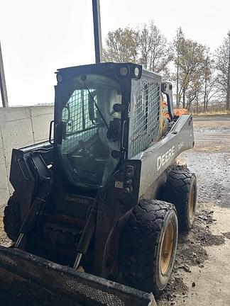 Image of John Deere 324G equipment image 3