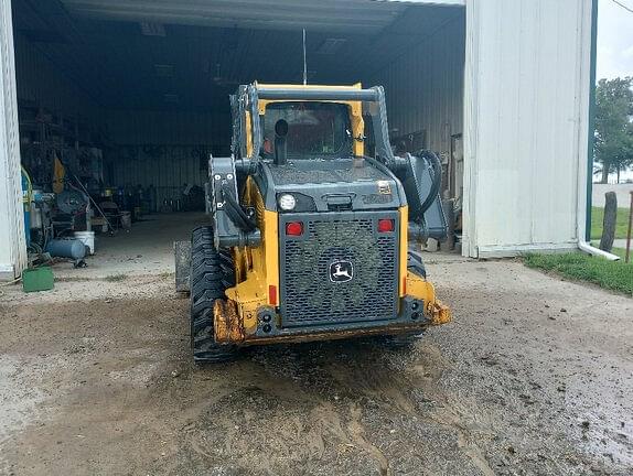 Image of John Deere 324G equipment image 3