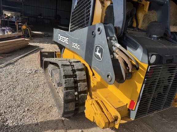 Image of John Deere 325G equipment image 2