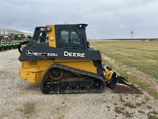Main image John Deere 325G