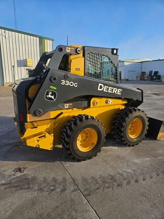 Image of John Deere 330G equipment image 3