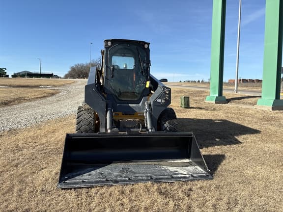 Image of John Deere 330G equipment image 4