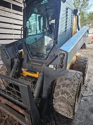 Image of John Deere 330G Primary image