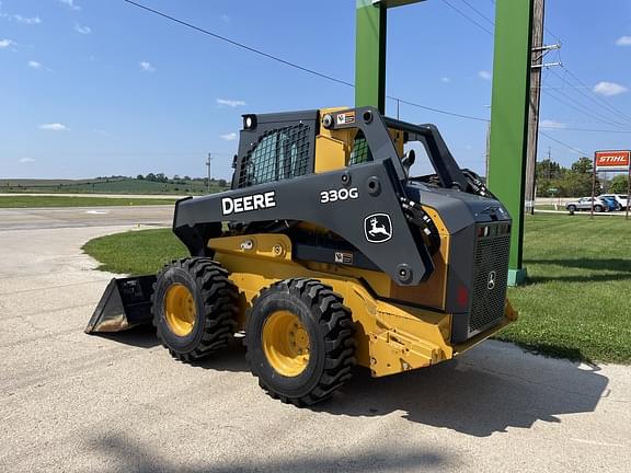 Image of John Deere 330G equipment image 2