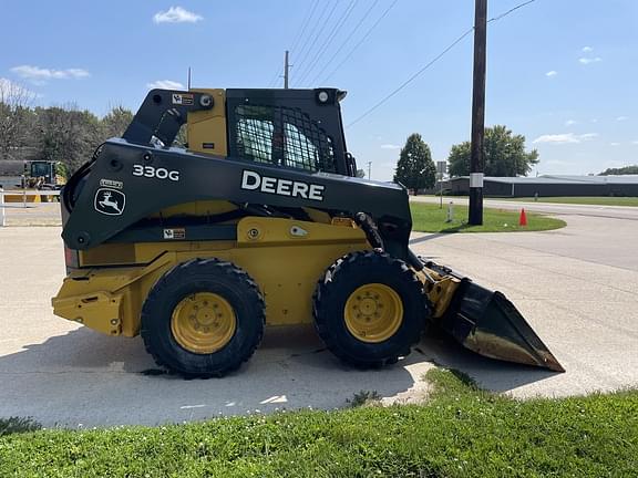 Image of John Deere 330G equipment image 1