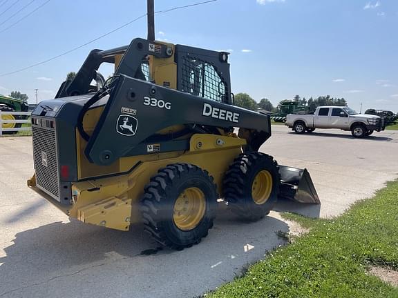 Image of John Deere 330G equipment image 2