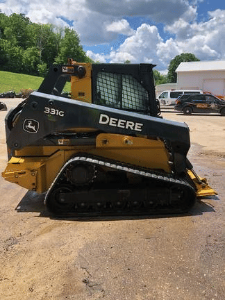 Main image John Deere 331G