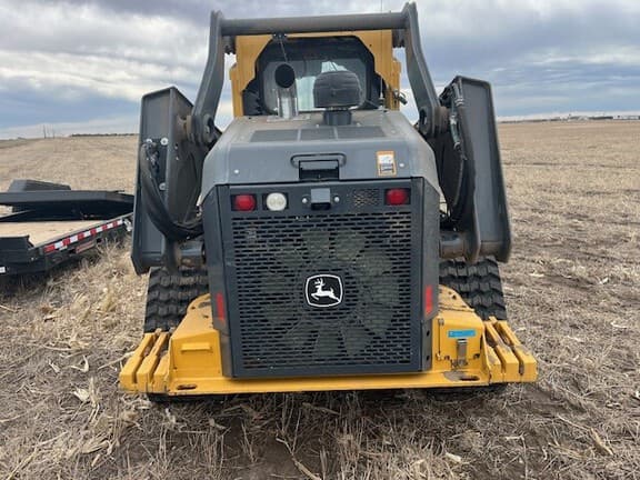 Image of John Deere 331G equipment image 4