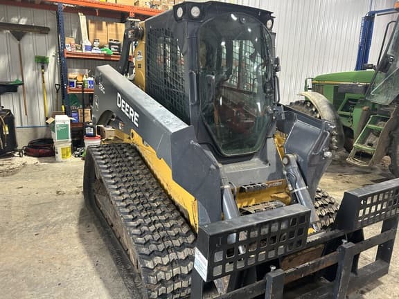 Image of John Deere 331G equipment image 1