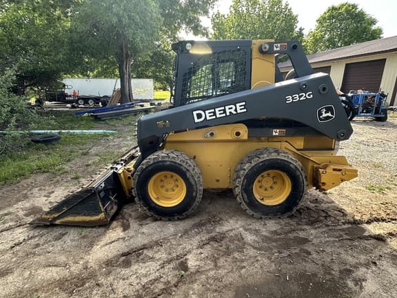 Image of John Deere 332G equipment image 1