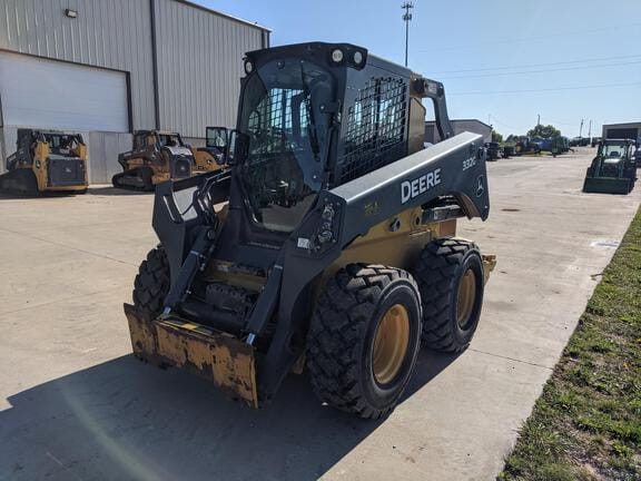 2018 John Deere 332G Equipment Image0