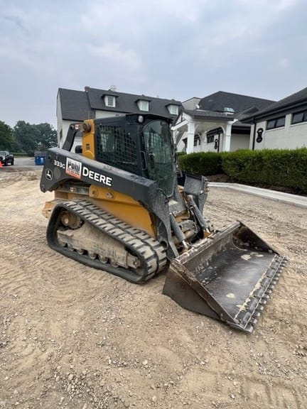 2018 John Deere 333G Equipment Image0