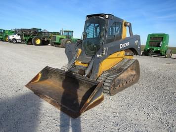 Main image John Deere 333G