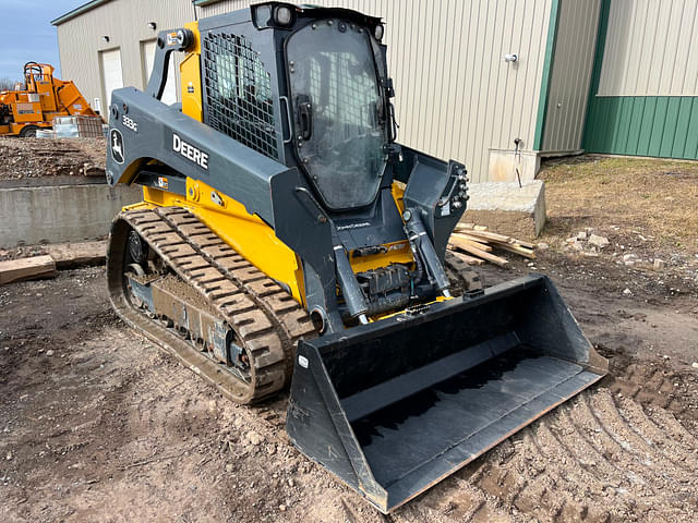 Image of John Deere 333G equipment image 3