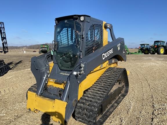 Image of John Deere 333G Primary image