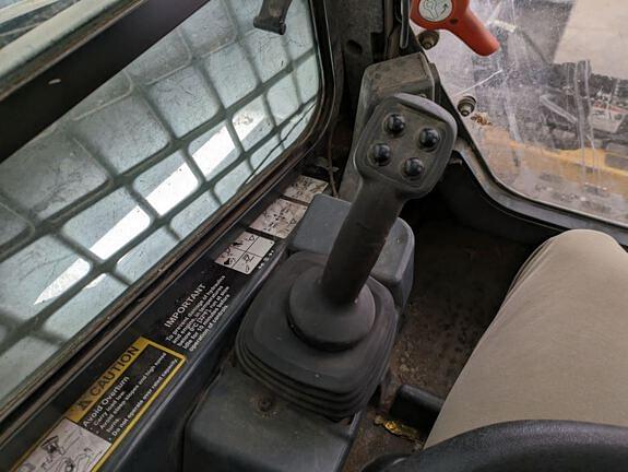 Image of John Deere 333G equipment image 4