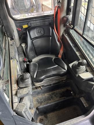 Image of John Deere 333G equipment image 3