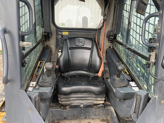 Image of John Deere 333G equipment image 3