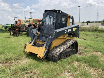 Main image John Deere 333G