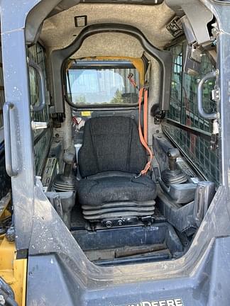 Image of John Deere 333G equipment image 2