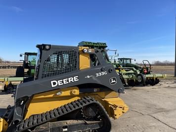 Main image John Deere 333G