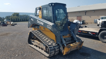 Main image John Deere 333G