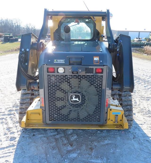 Image of John Deere 333G equipment image 2