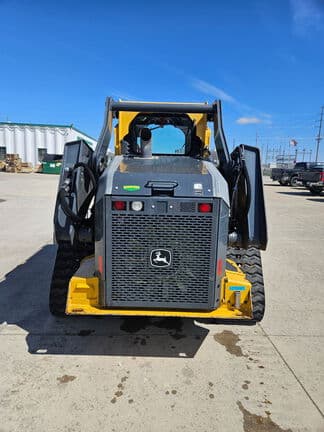 Image of John Deere 333G equipment image 2