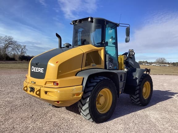 Image of John Deere 344L equipment image 3
