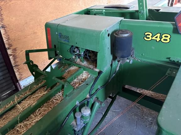 Image of John Deere 348 equipment image 3
