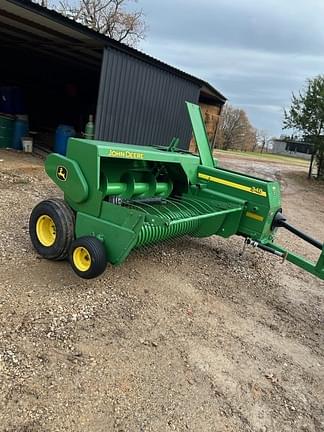 Image of John Deere 348 equipment image 2