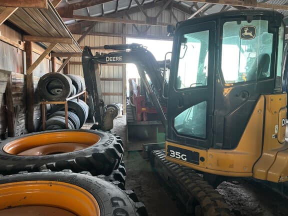 Image of John Deere 35G equipment image 3