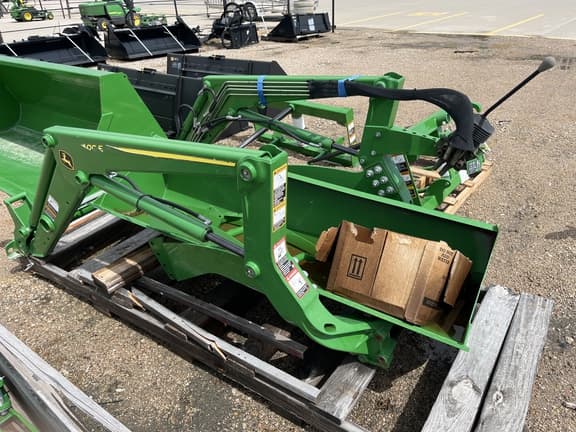 Image of John Deere 400E Primary image