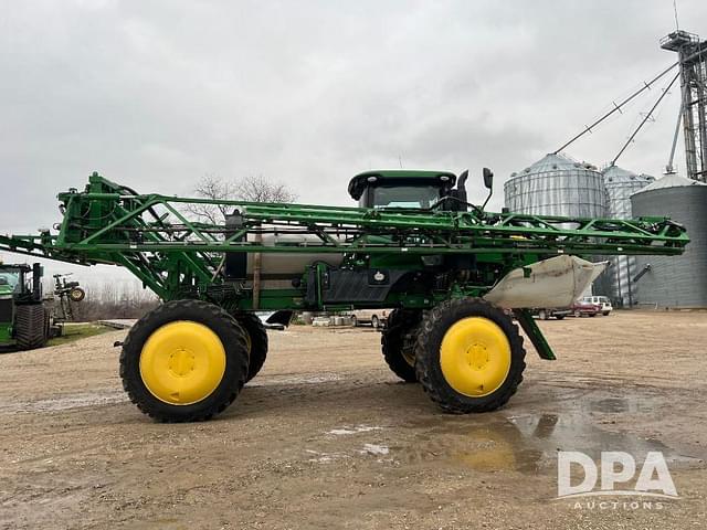 Image of John Deere R4030 equipment image 2