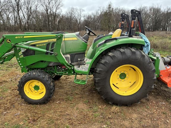 Image of John Deere 4044M equipment image 1