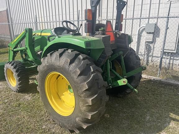 Image of John Deere 4044M equipment image 4