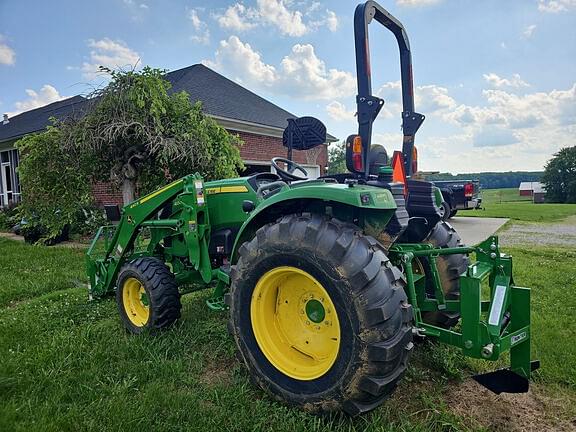 Image of John Deere 4044R equipment image 2