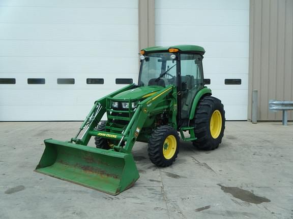 Image of John Deere 4044R equipment image 1