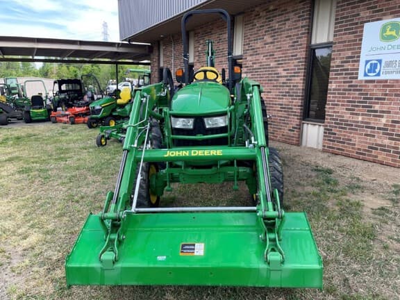 Image of John Deere 4044R equipment image 1