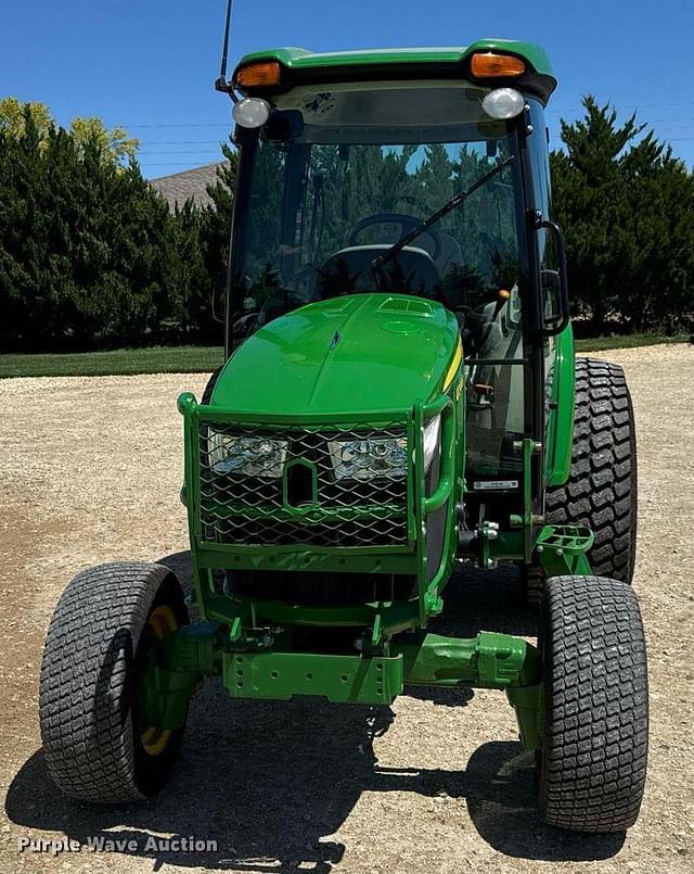 Image of John Deere 4044R equipment image 1