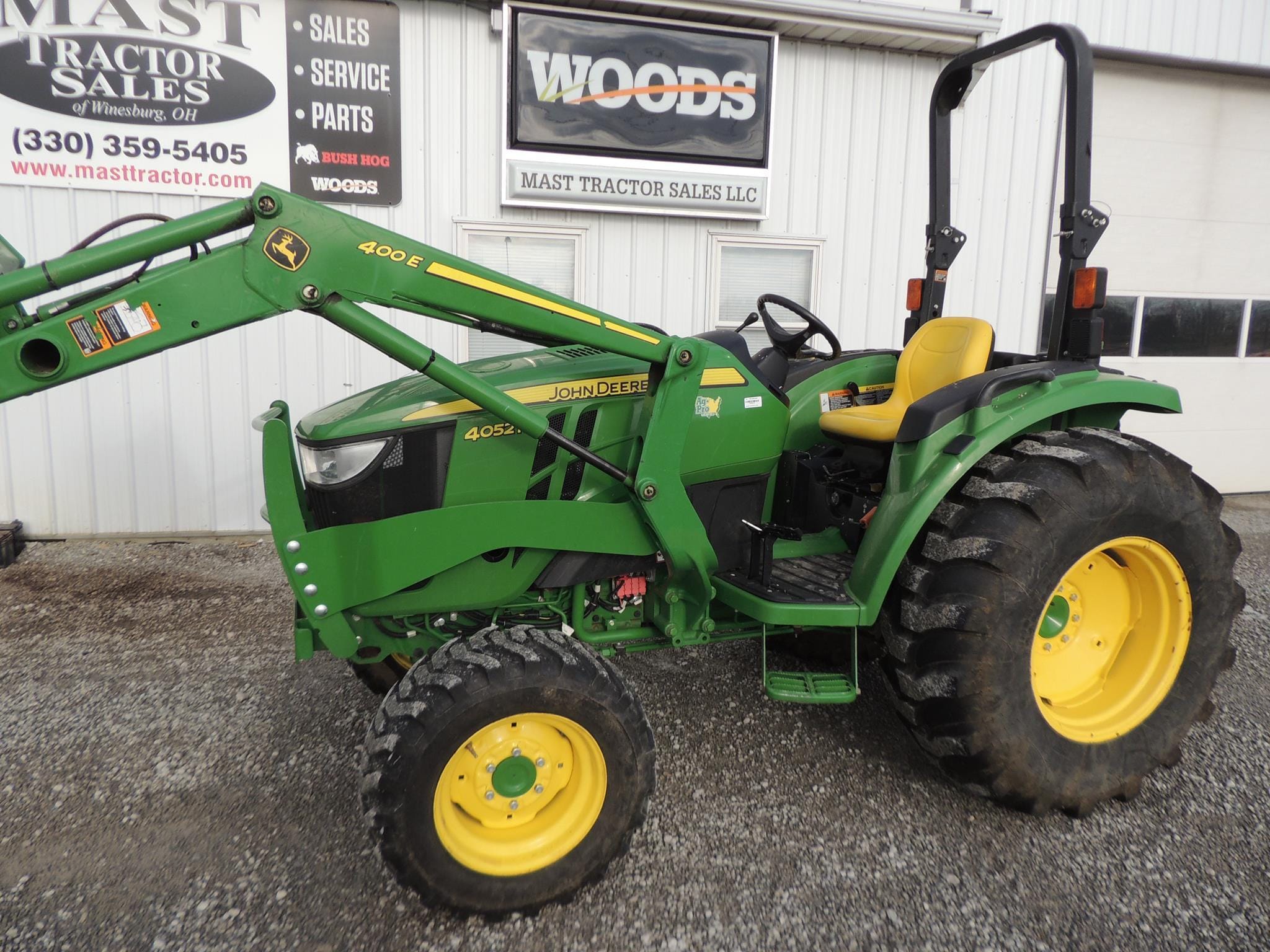 2018 John Deere 4052M Equipment Image0
