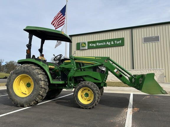 Main image John Deere 4052M