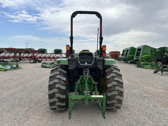 Image of John Deere 4052M equipment image 3