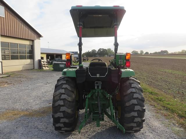 Image of John Deere 4052M equipment image 3